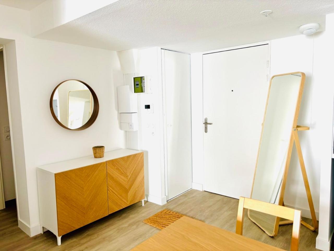 Apartment Le Cap D'agde, Le Baia,vue Mer, 20m De La Plage, Piscine Agde