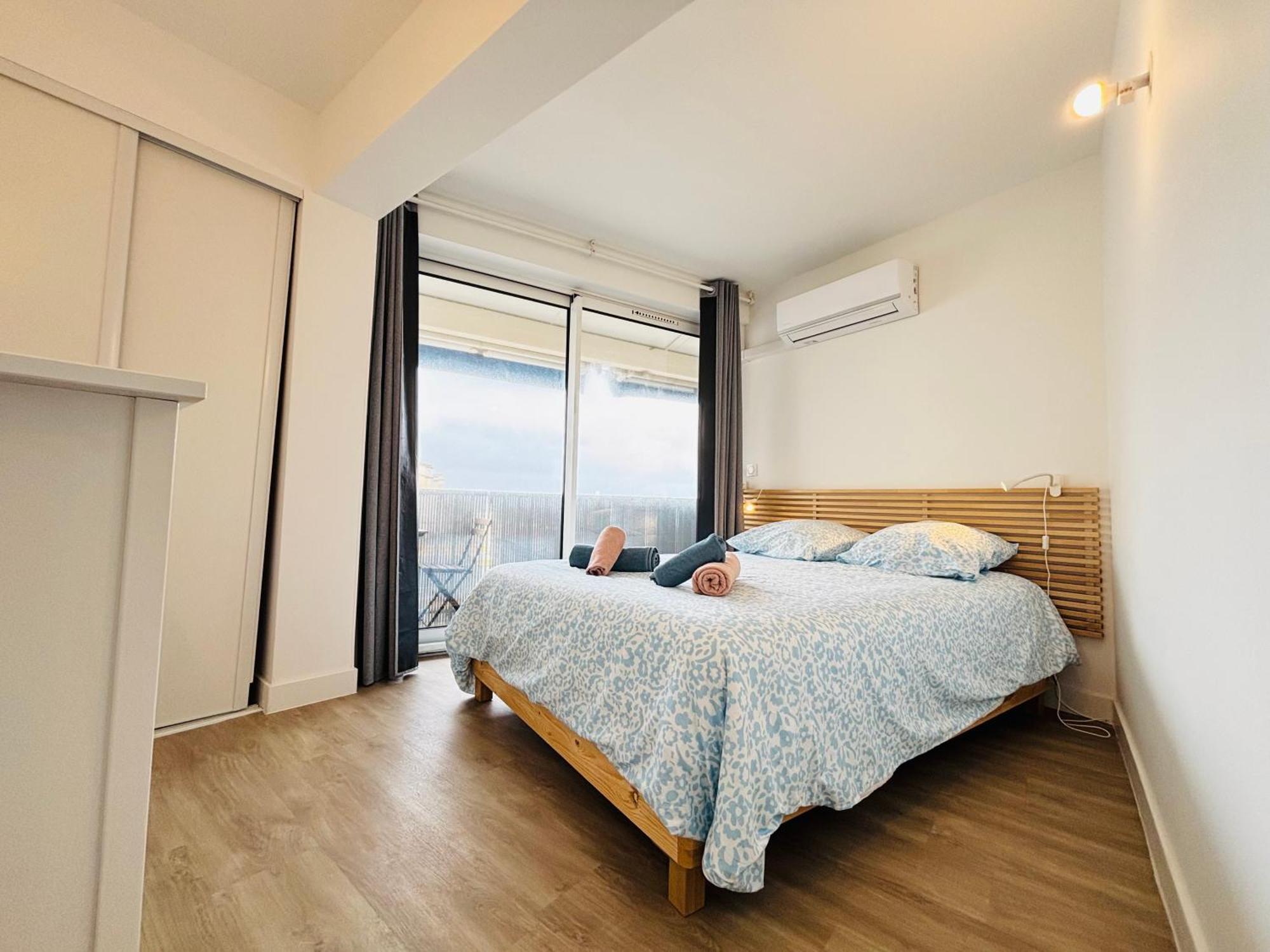 Apartment Le Cap D'agde, Le Baia,vue Mer, 20m De La Plage, Piscine