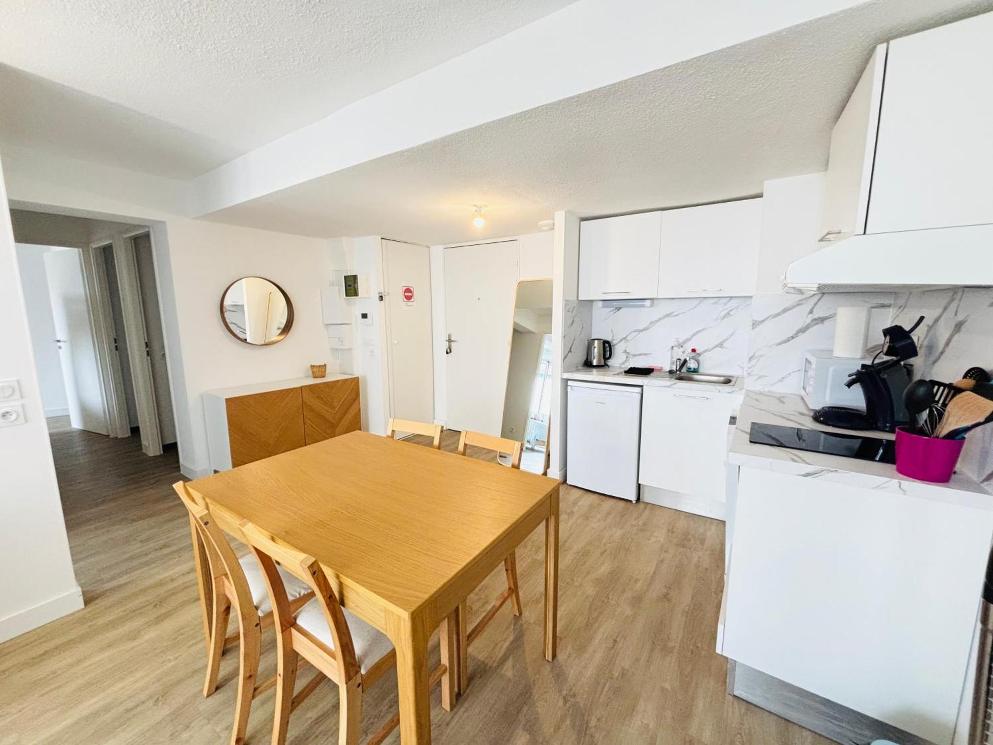 Apartment Le Cap D'agde, Le Baia,vue Mer, 20m De La Plage, Piscine Agde